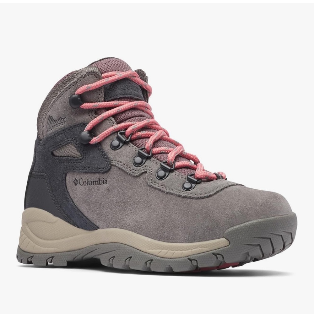 NEW Columbia womens Newton Ridge Plus Waterproof Amped 10